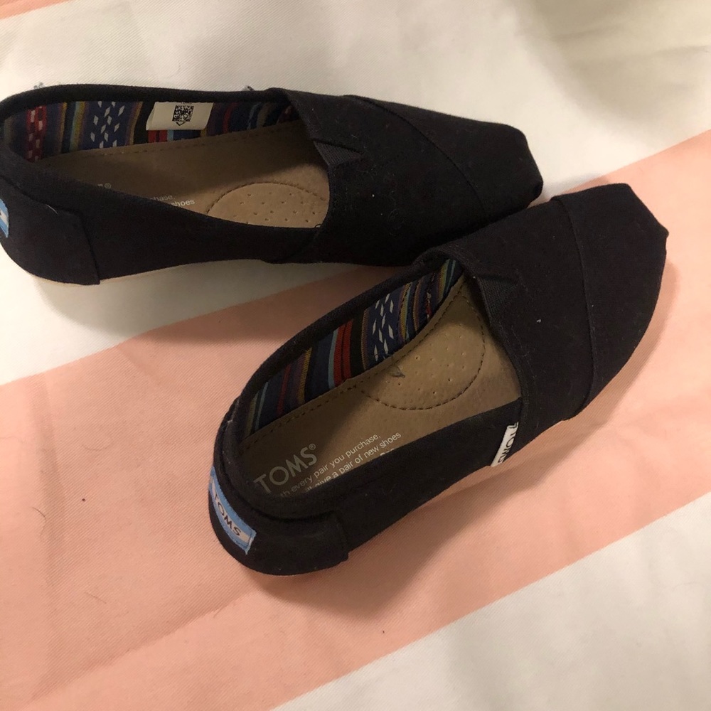 Toms shoes